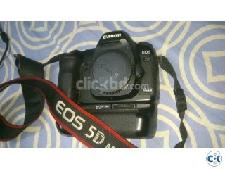 Canon EOS 5D Mark II body with Battery Grip