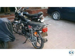 Freedom 100cc Only 3500KM used Milage 60KM Litre