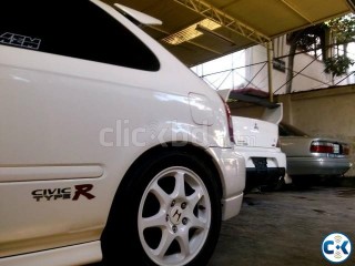 Honda Civic Type R EK9 For Sale 1 OF THE 2 PIECES IN BD 