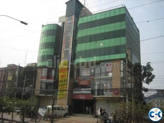 1600 sq ft COMMERCIAL SPACE FOR RENT