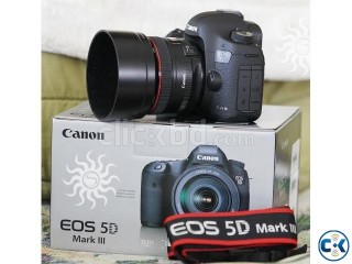 Canon EOS 5D Mark III 22.3 MP Full Frame CMOS with 1080p Ful
