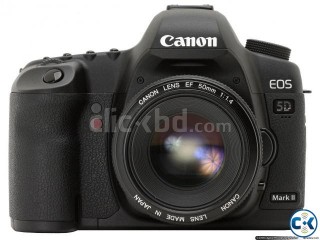 Canon 5D Mark II with LENS Studio Light Beauty Dish Softbox
