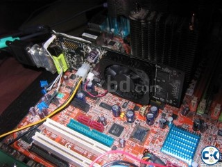 XFX PVT86SYANG GeForce 8400 GS 512MB