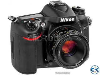 Nikon DSLR 7100D with 3 Lenses