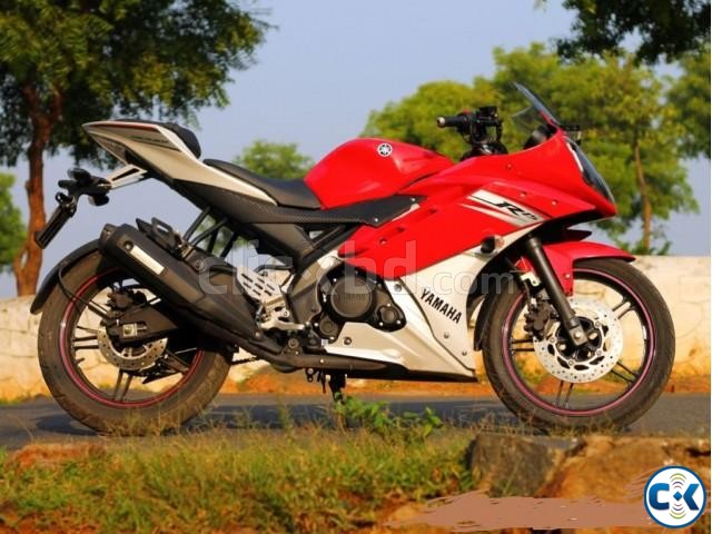 Yamaha R15 v2 150cc red and white color.showroom condition large image 0
