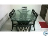 New condition new model dining table with Warranty
