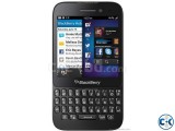 BlackBerry Q5 Brand New Intact 