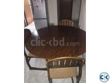 Hatil Round dining table