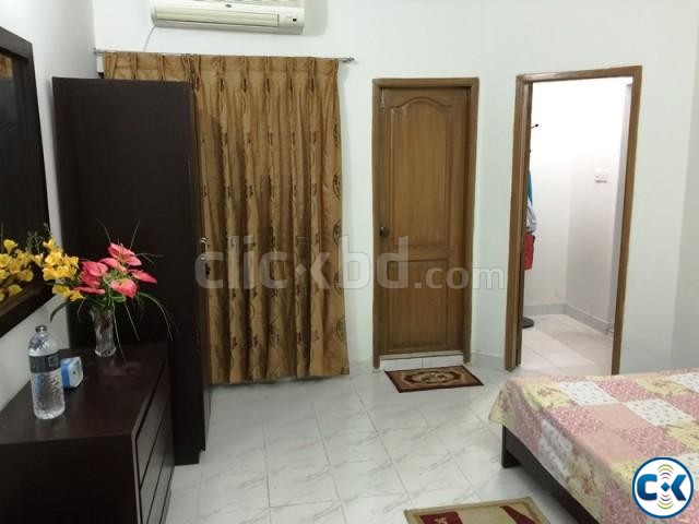 2200Sft. 3 Bed Room fully furnished flat for rent at Banani | ClickBD large image 1