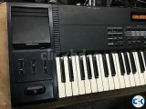 Like new roland xp 50 keyboard