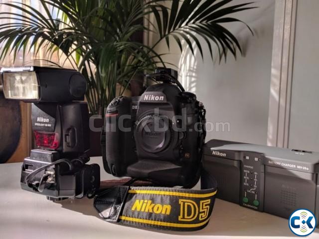 Brandnew Nikon Sony and Canon Dslr camera at discount pric large image 0