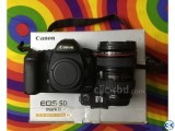 Canon 5D mark iii with 2 Lens and Original box