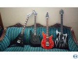 Multiple guitars