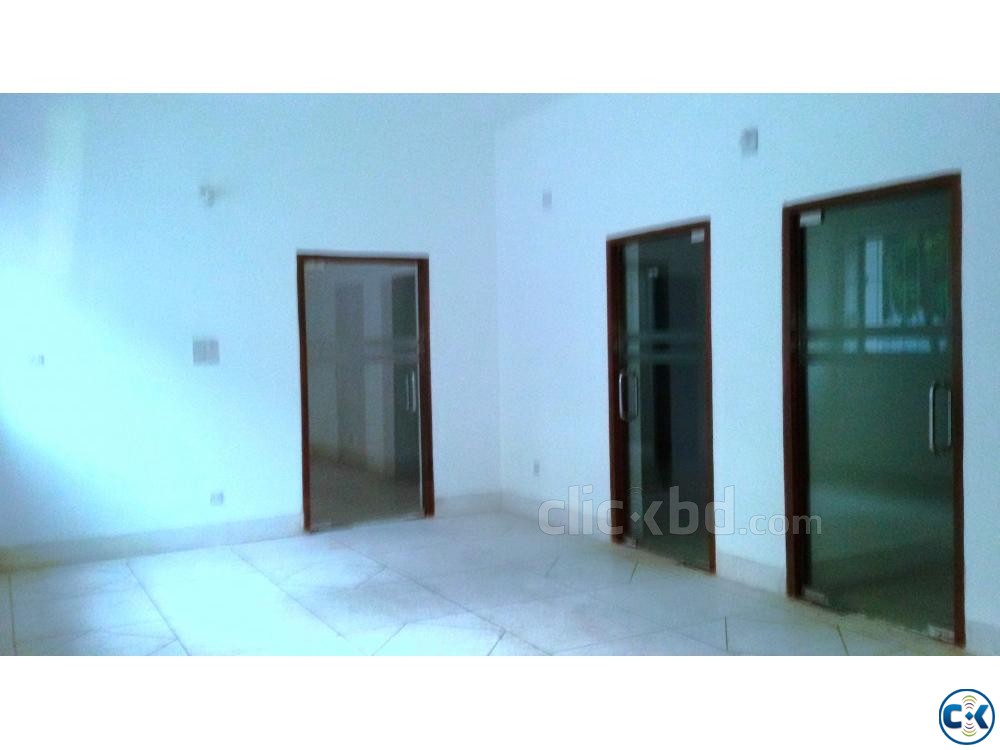 3000 Sft. 4 Bed 4 bath office Rent DOHS Banani large image 0