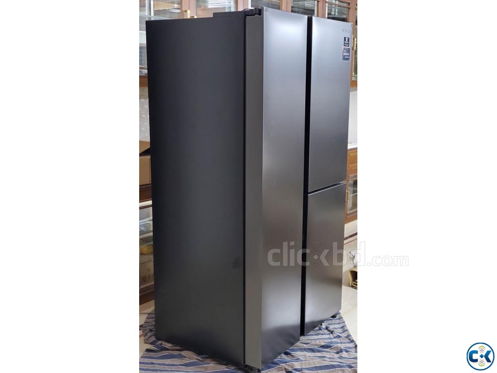 Brand New Samsung Refrigerator - Side-by-Side Type 689 Lit. large image 0