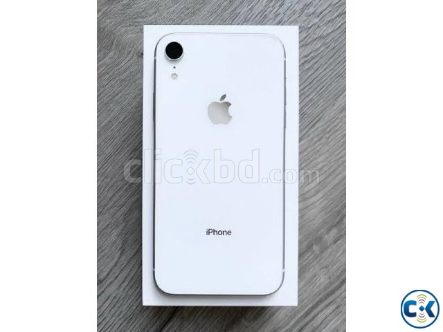 Iphone xr 128gb white | ClickBD