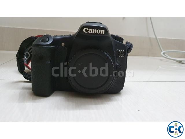CANON 60D with 3 Lenses and other Accessories large image 0