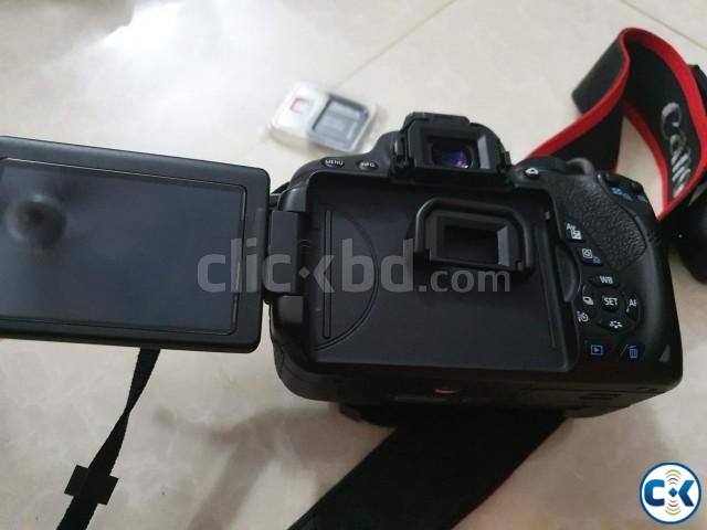 Canon Rebel T5i NEW CONDITION with WARRANTY  large image 0
