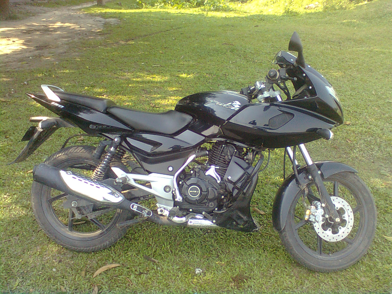 Modified pulsar with 220 body kit.....  large image 1
