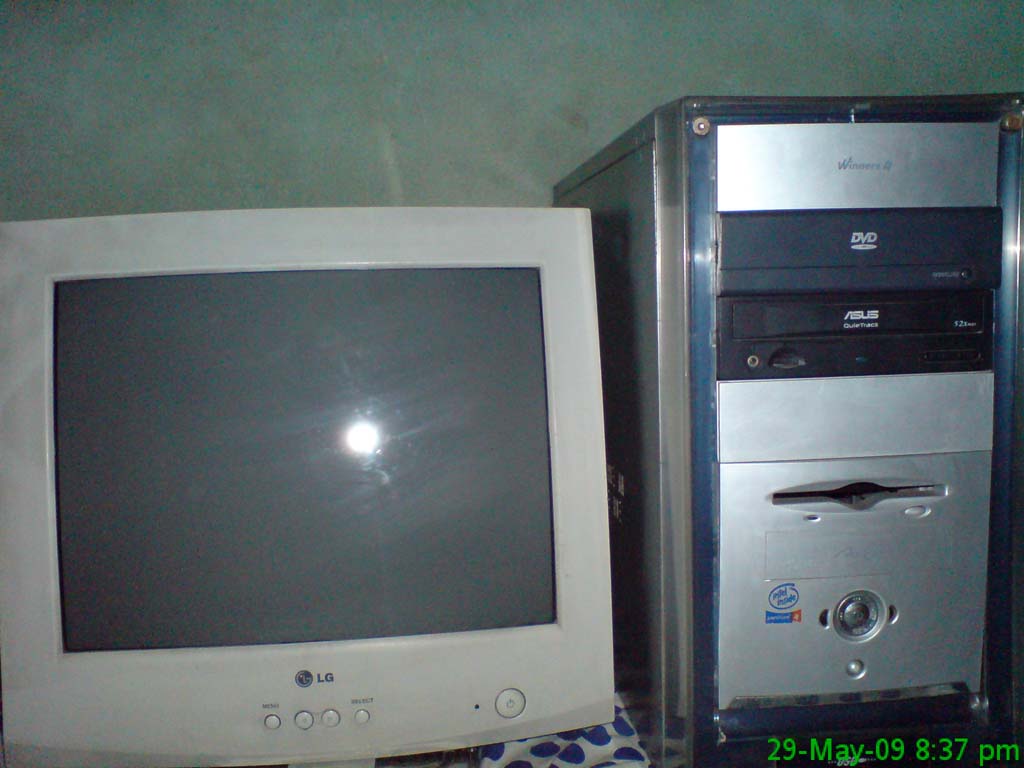 INte Pentium 4 Desktop PC With 15inc CRT Monitor large image 0