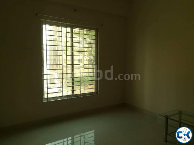 Two Bedroom apartment for rent at Bashundhara R A | ClickBD large image 3