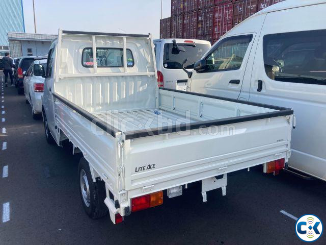 Toyota LITE ACE TRUCK 2017 | ClickBD large image 1