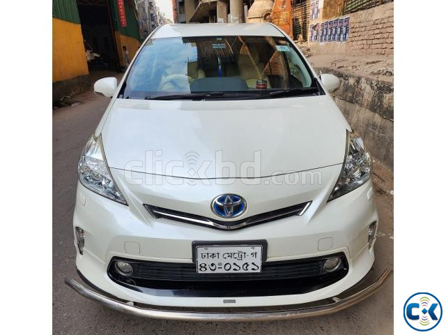 Banker Driven Going Abroad Toyota Prius Alpha 7 Seater 2014 | ClickBD large image 0