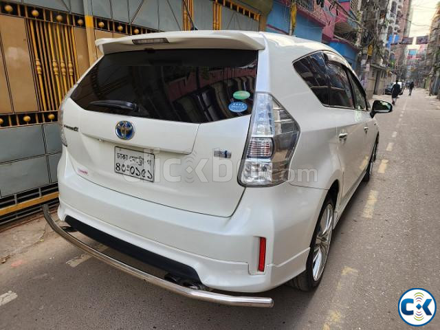 Banker Driven Going Abroad Toyota Prius Alpha 7 Seater 2014 | ClickBD large image 1