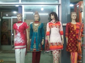Cosmetics Dress jewel Almas type shop Kalyanpur