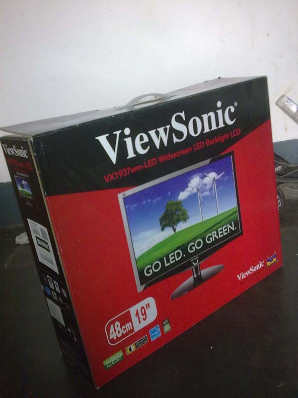Viewsonic VX1937WM-LED 19 Widescreen Analog- DVI large image 0