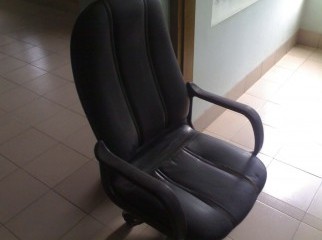 Managarial Chair 2 pcs 