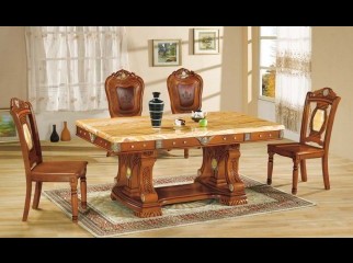 Luxurious Dinning Table