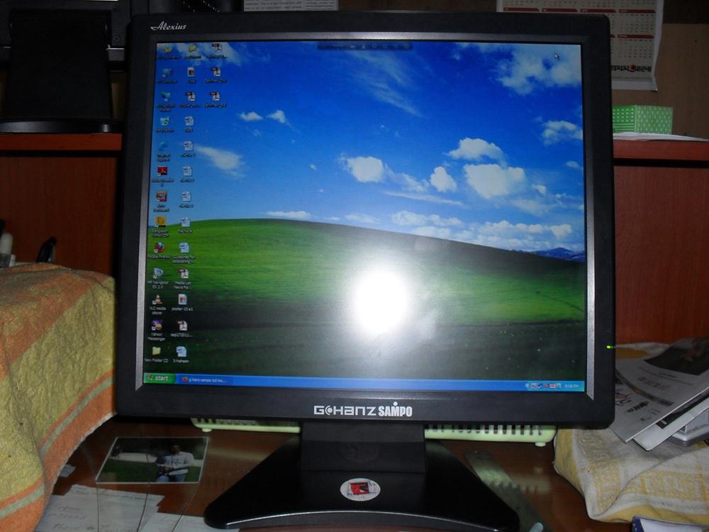 G-Hanz Germany Brand 19 LCD Square Monitor. large image 0