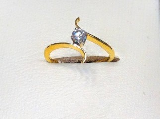 SOLITIRE DIAMOND RING