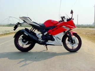 Yamaha R15 Version2