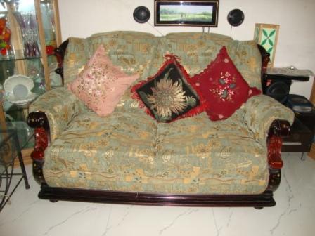 Exclusive sofa set 100 wooden liqure polish use only 3 mont large image 0