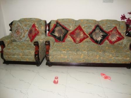 Exclusive sofa set 100 wooden liqure polish use only 3 mont large image 1