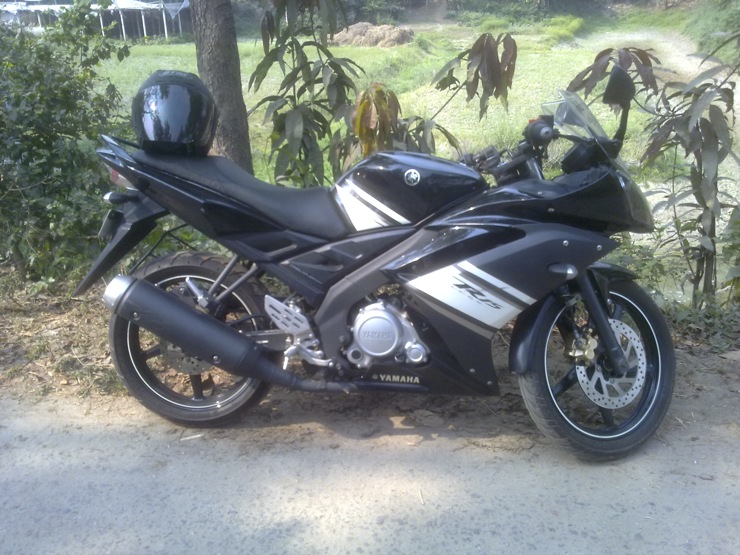 Yamaha R15 black-white with papers large image 0