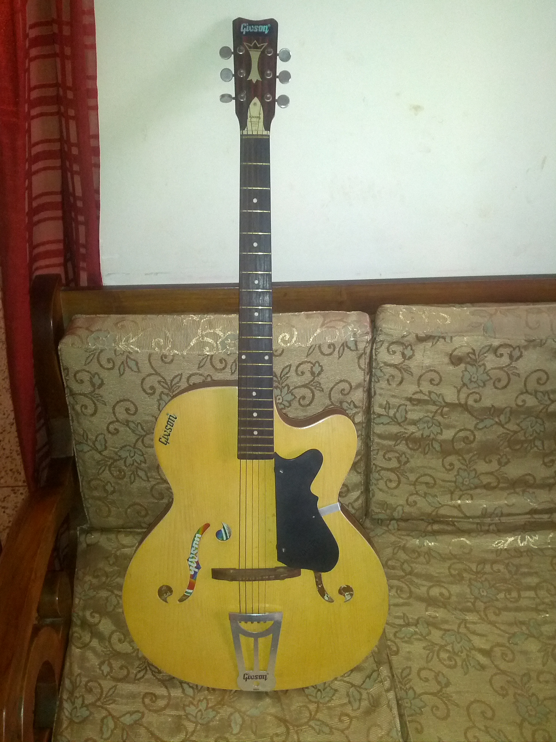 Givson Slim Guitar wid cover large image 0