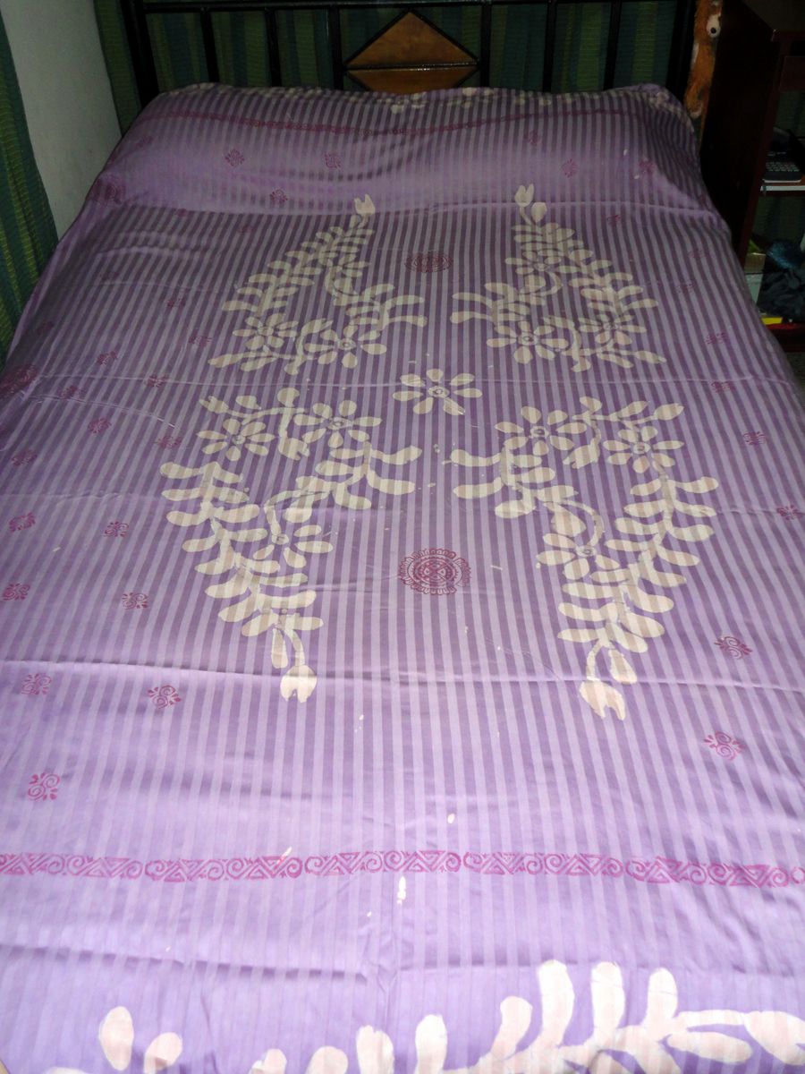 Block Batik Apelike Bed Cover large image 1