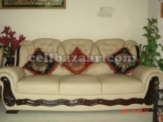 Exclusive sofa set lather type.
