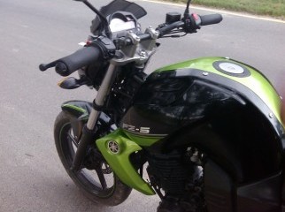 Yamaha FZ-S Black Green