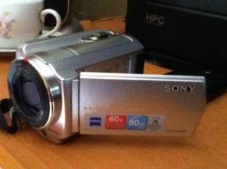 Sony DCR-SR68 Handycam Camcorder 80GB