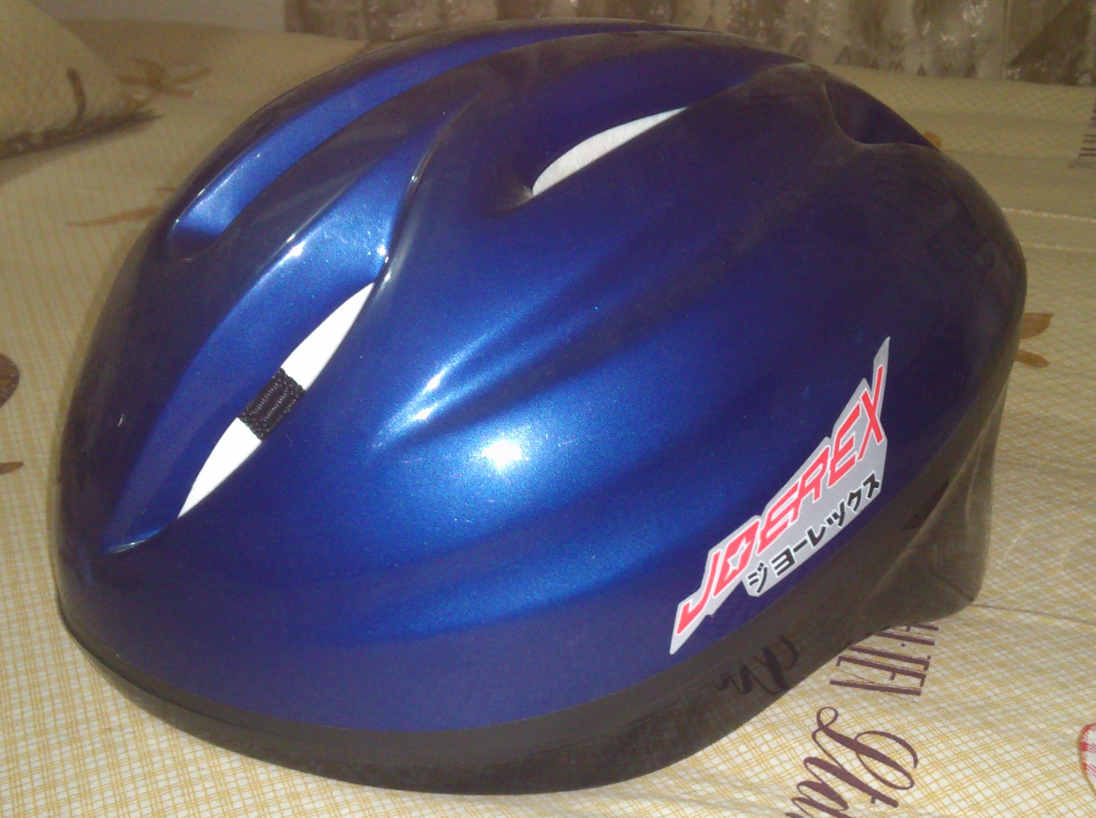 Cycling helmet only one day used market price 1000 large image 0